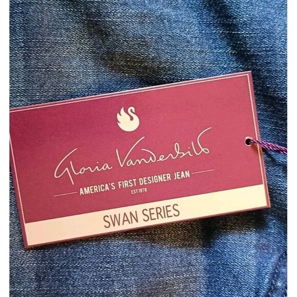 Gloria Vanderbilt Amanda Denim Capri Cropped Jeans 20W Stretch Swan Series New - Picture 13 of 13